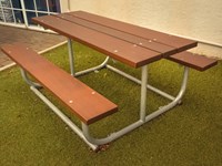 Table with metal frame 2.jpg
