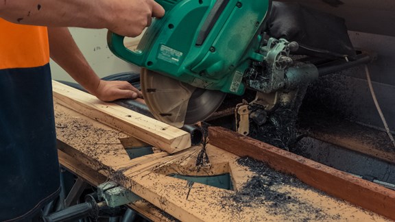 Pipe cutting